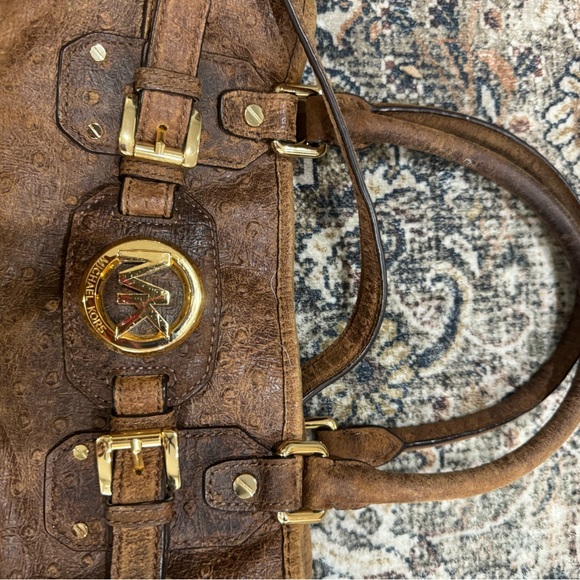 Michael  Michael Kors purse - Picture 5 of 9